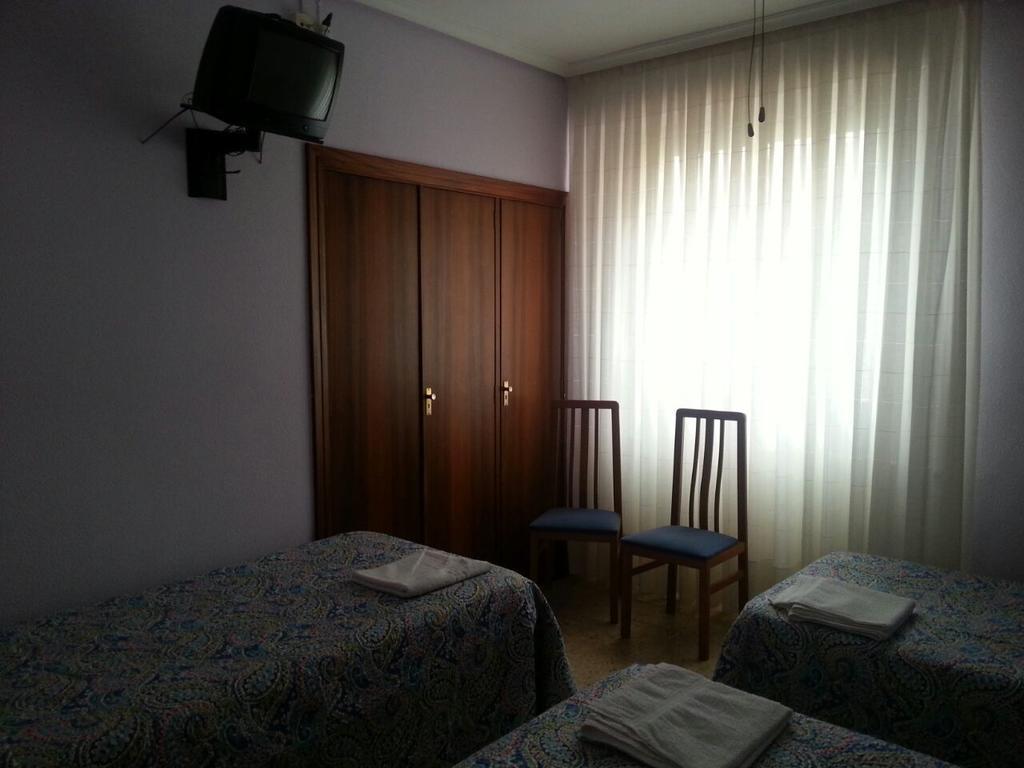 Pension Cinco Villas Logroño Dış mekan fotoğraf